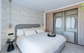 Property slide 17