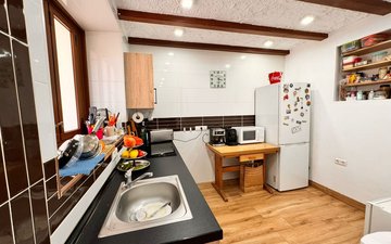 Property slide 20