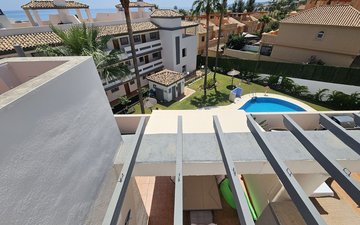 Property slide 21