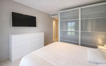 Property slide 48