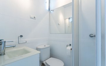 Property slide 32