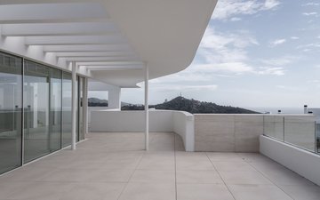 Property slide 21