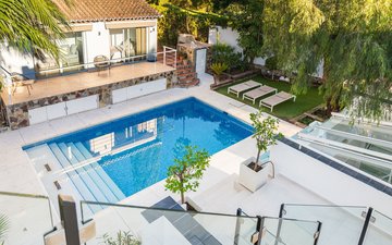 Property slide 10