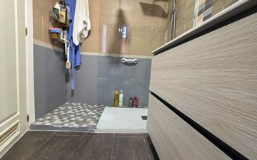 Property slide 39