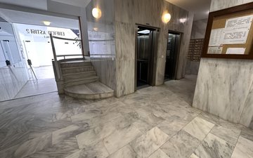 Property slide 32