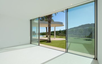 Property slide 6