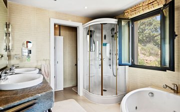 Property slide 15