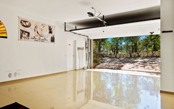 Property slide 25