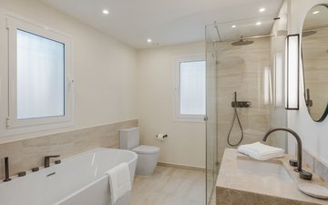 Property slide 15
