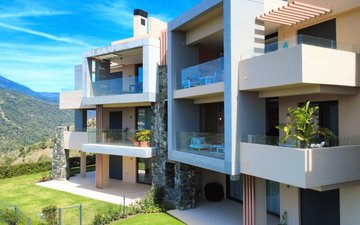 Property slide 18