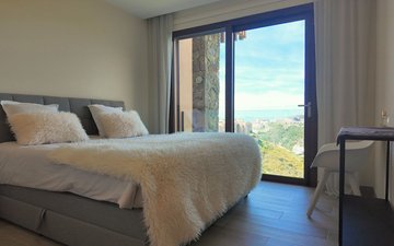 Property slide 22