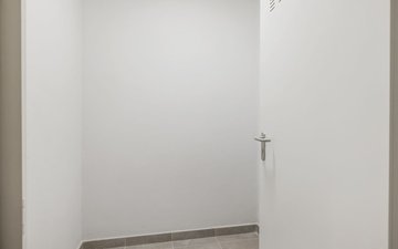 Property slide 31