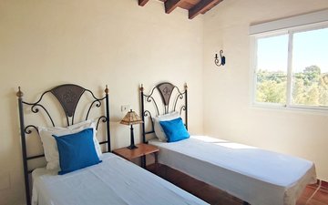 Property slide 21