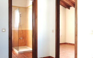 Property slide 32