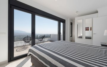 Property slide 10