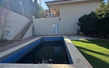 Property slide 35