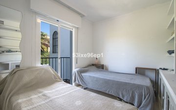 Property slide 21