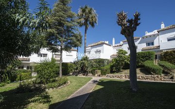 Property slide 31