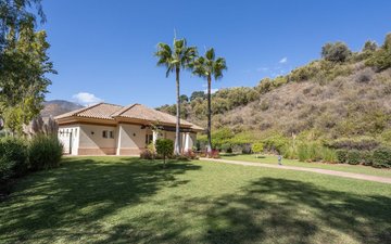 Property slide 31