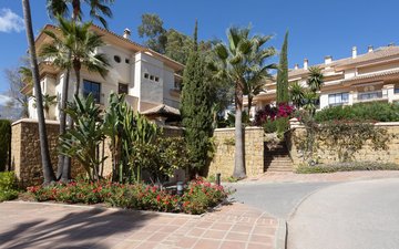 Property slide 35