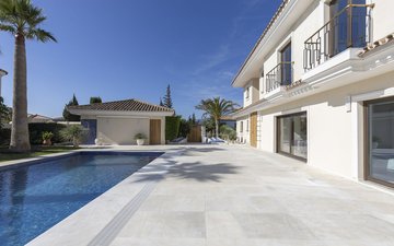 Property slide 10