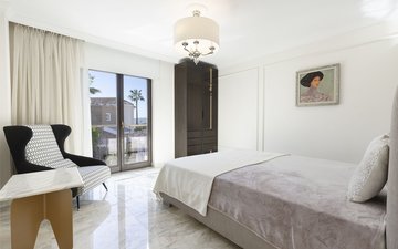 Property slide 60