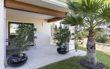Property slide 71
