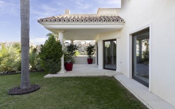 Property slide 72