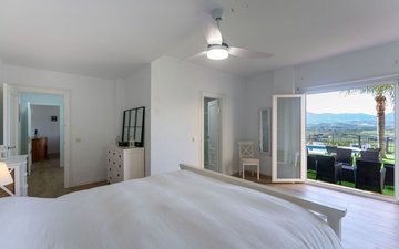 Property slide 18