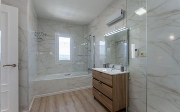 Property slide 44