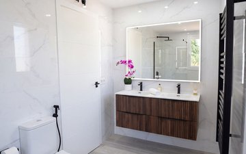 Property slide 25