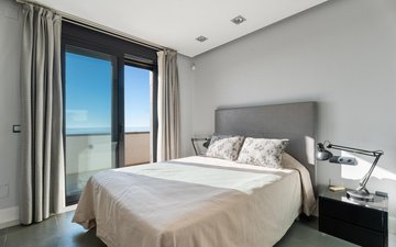 Property slide 25
