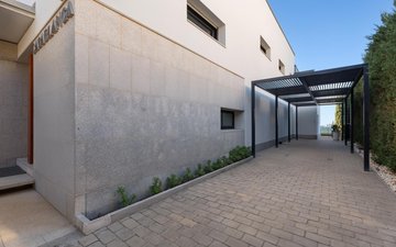 Property slide 42