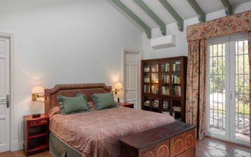 Property slide 10