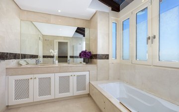 Property slide 14