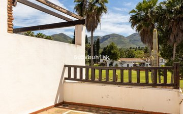 Property slide 17