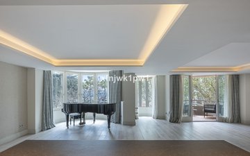 Property slide 16