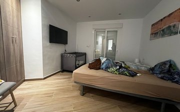 Property slide 22
