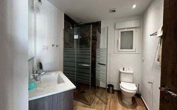Property slide 25