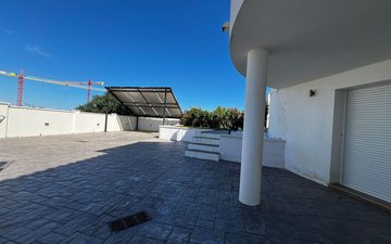 Property slide 28