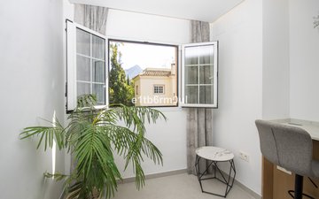 Property slide 14