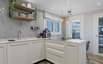 Property slide 10