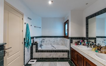 Property slide 15