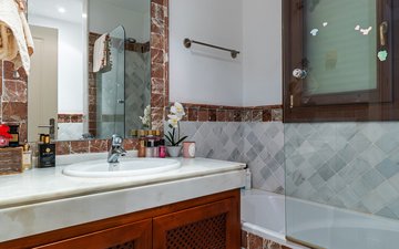 Property slide 16