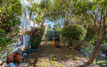 Property slide 21