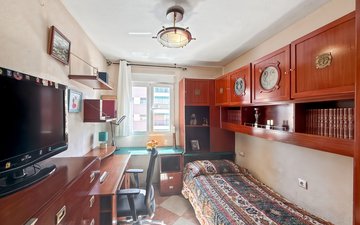 Property slide 22