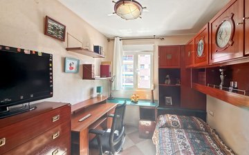 Property slide 23