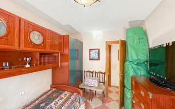 Property slide 24