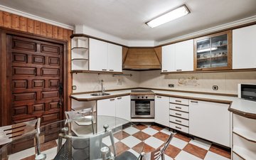 Property slide 16