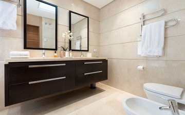 Property slide 19